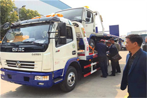 遵化汽车道路救援拖车价格